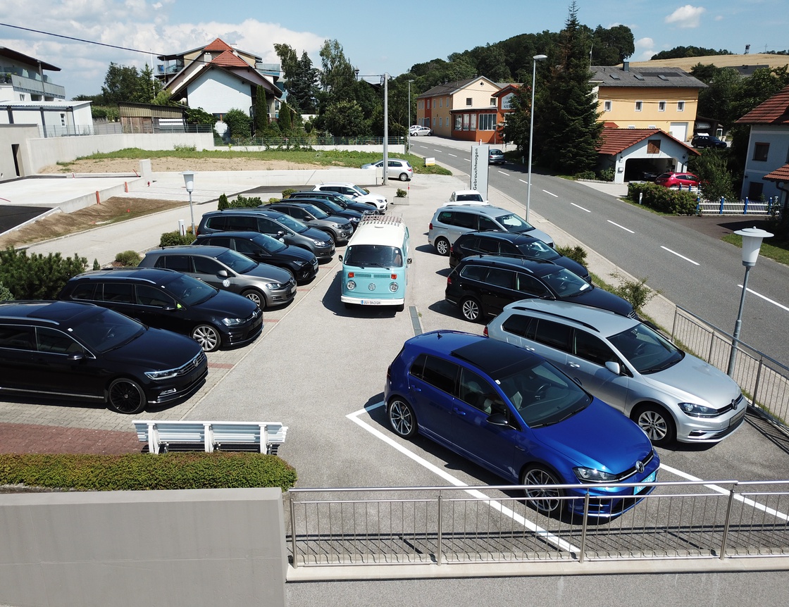 Gebrauchtwagenplatz